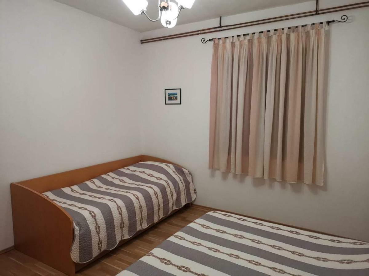 Apartmani Spomenka Seline Eksteriør billede