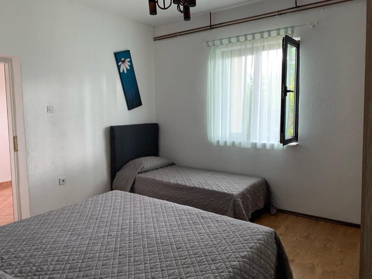 Apartmani Spomenka Seline Eksteriør billede